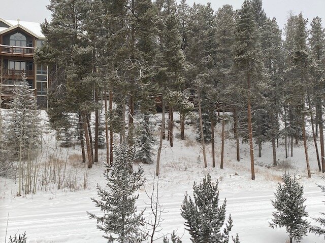 HILTON GRAND VACATIONS CLUB VALDORO MOUNTAIN LODGE BRECKENRIDGE   From 4th Floor Balcony 