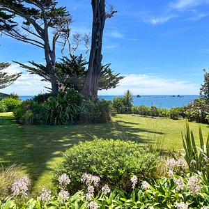 Peaceful sea views from Steeples Cottage deck.