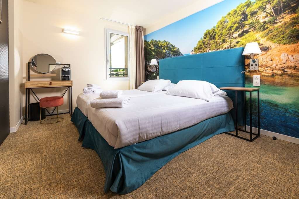 SURE HOTEL BY BEST WESTERN COEUR DE CASSIS - Updated 2023 (France)