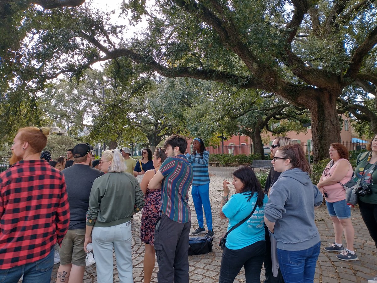 Free tours by foot online