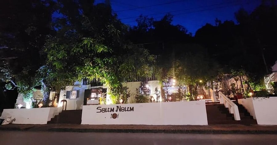 Soum Noum at night 