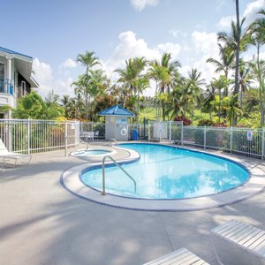 Pool - Mauna Loa Village