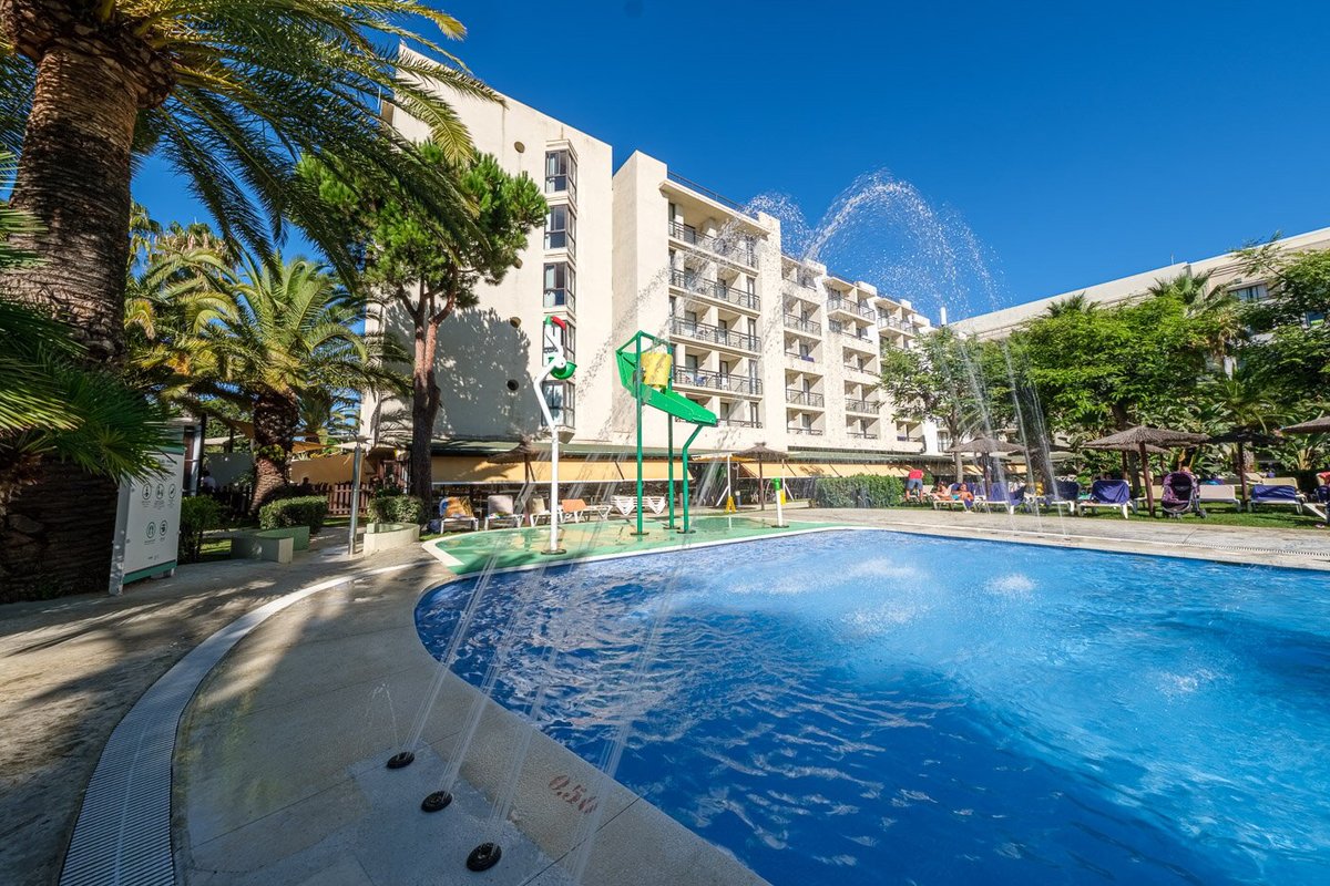 Estival Islantilla Pool Pictures & Reviews - Tripadvisor