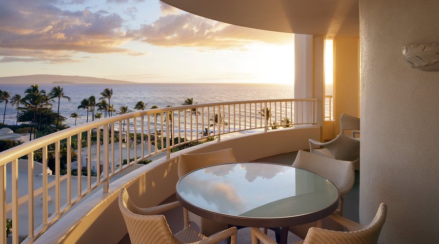 Kilohana Corner Suite Lanai - as of Jan 6, 2023 all available suites are fully renovated.