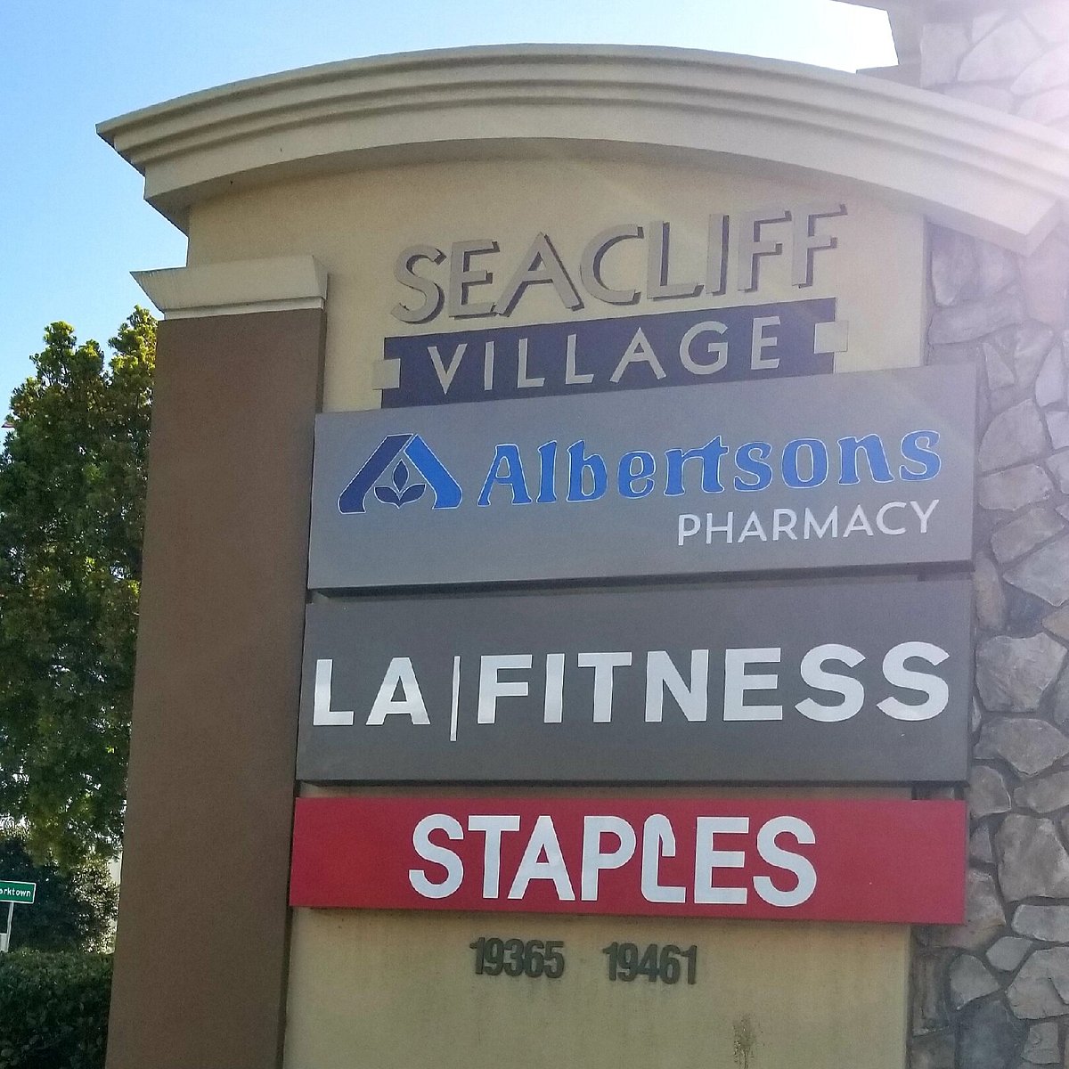 Seacliff Village - Vestar (Huntington Beach, CA): Address, Phone Number ...