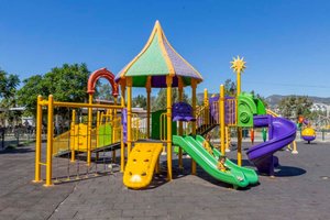 אזורים למשפחה ולמשחקים