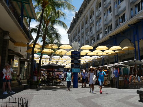 Port Louis District review images