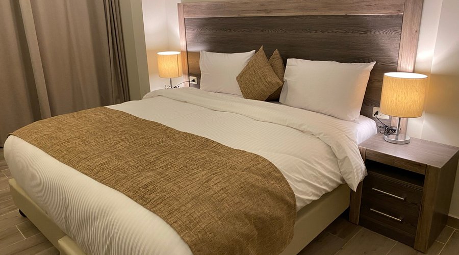 Moses Residence 

Luxury Room 