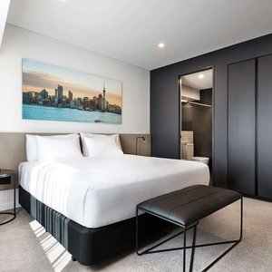 travelodge hotel wynyard quarter auckland guest room king
