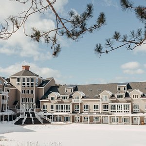 Entrance view of Mount Ascutney Resort