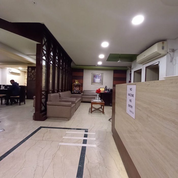 HOTEL AIRPORT PLAZA $31 ($̶5̶6̶) - Prices & Reviews - Ahmedabad, India