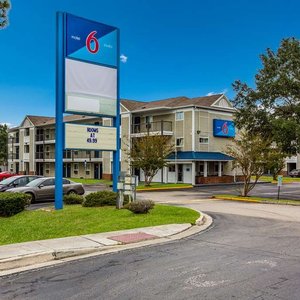 M Exterior