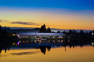 The Inn on Long Lake in Vancouver Island, image may contain: Scenery, Waterfront, Sky, Cityscape