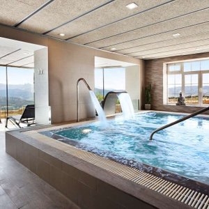 Catalonia Reina Victoria Spa