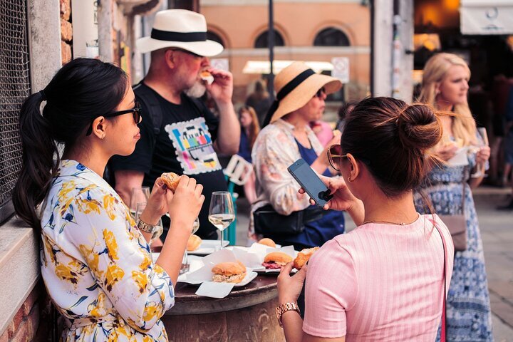 2024 Tastes Traditions Of Venice Food Tour With Rialto Market Visit   Caption 