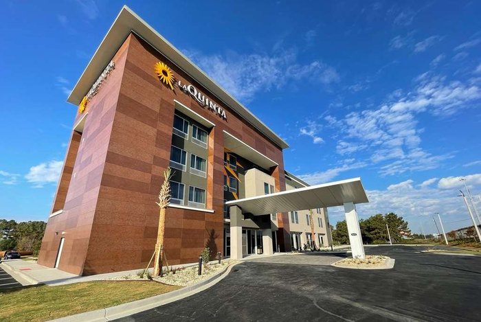 LA QUINTA INN & SUITES BY WYNDHAM VALDOSTA - Updated 2023 Prices ...