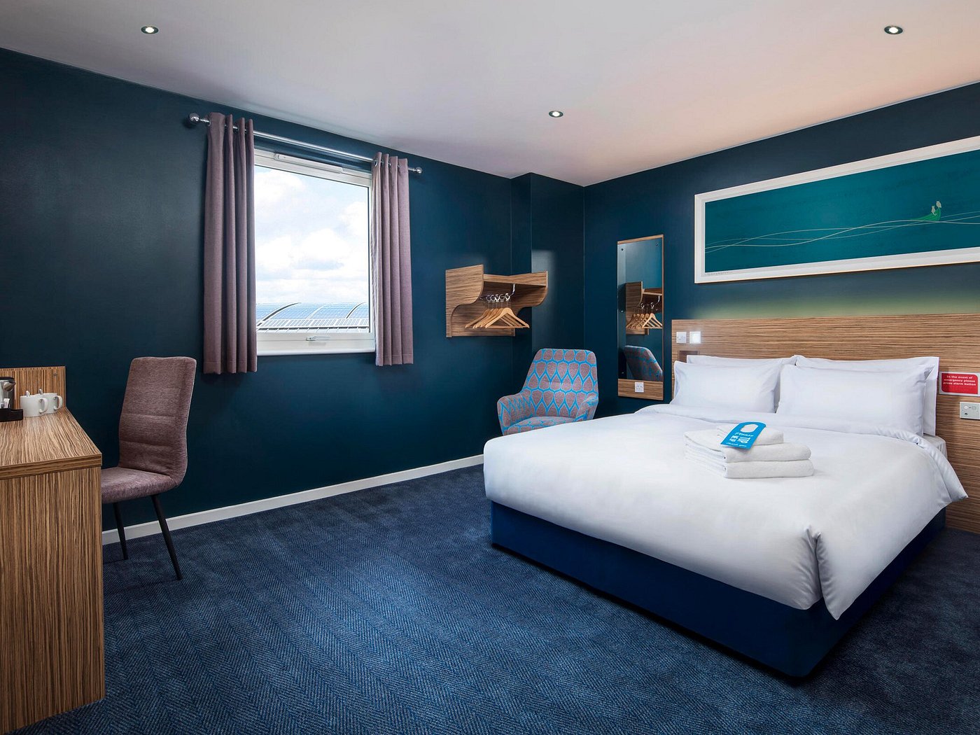 TRAVELODGE LONDON EALING HOTEL Now €91 (Was €̶1̶1̶8̶) UPDATED 2024 Reviews & Price