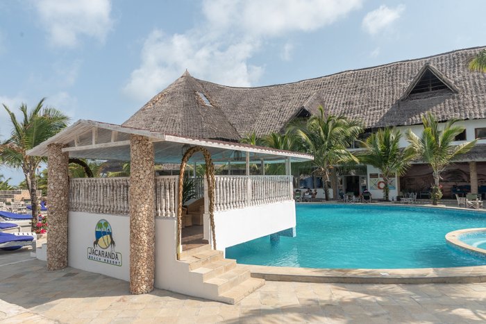 자카란다 비치 리조트 (Jacaranda Beach Resort, 와타무) - 호텔 리뷰 & 가격 비교
