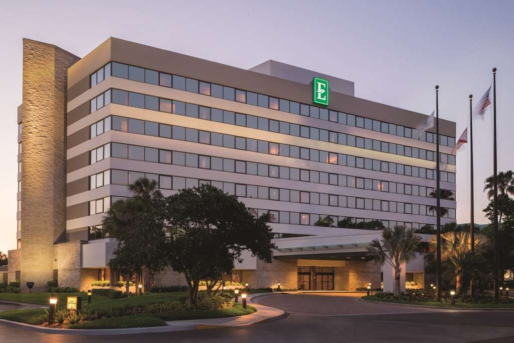 EMBASSY SUITES BY HILTON ORLANDO INTERNATIONAL DRIVE ICON PARK $144 ...