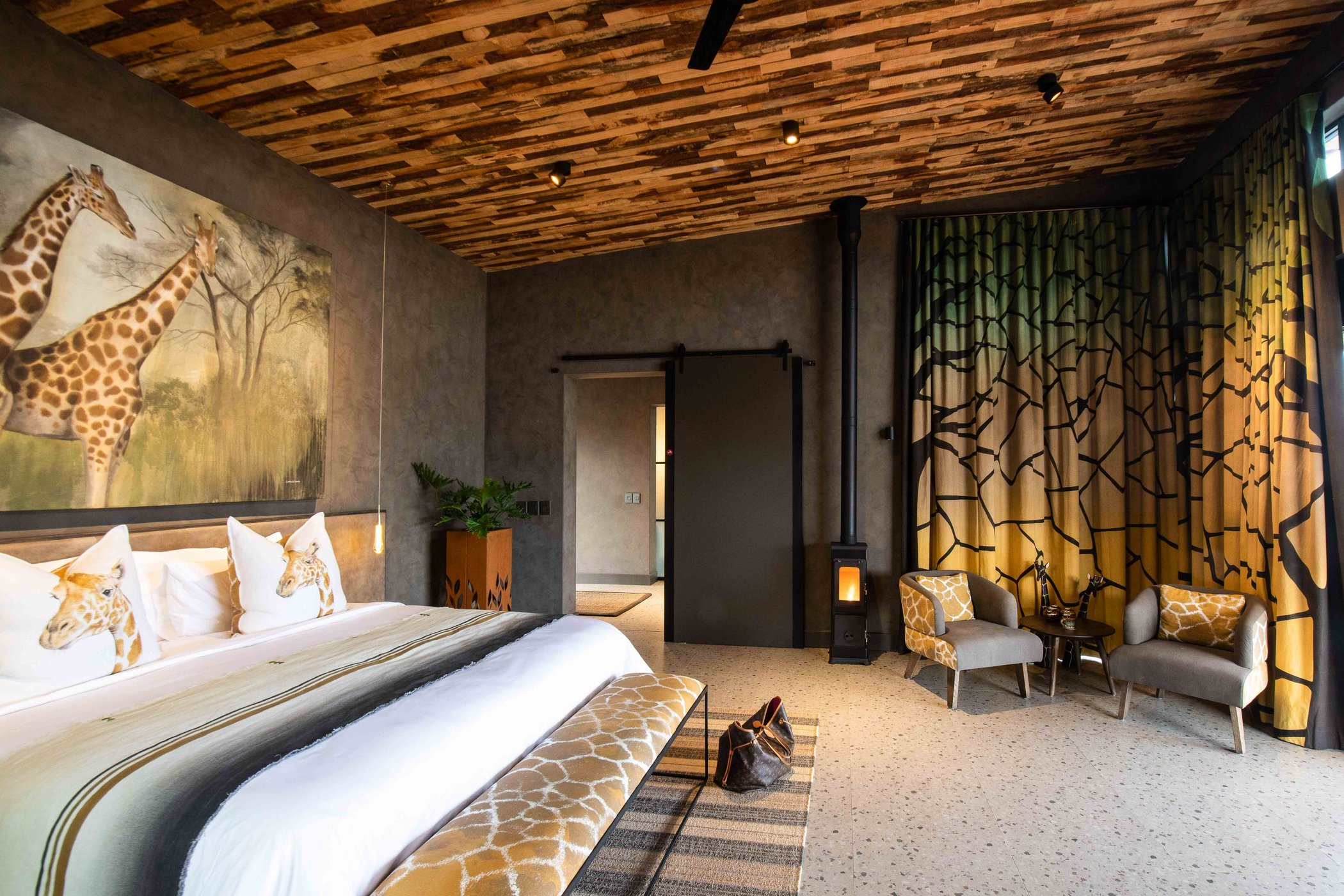 Ximuwu Lodge by null