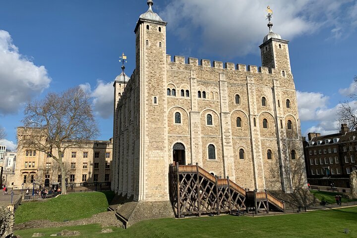 2024 London Tower Of London Private Guided Tour For Kids And Families   Caption 