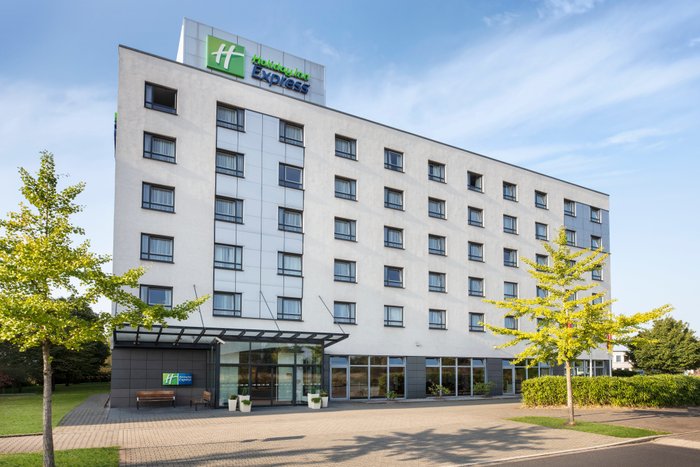 Tutustu 57+ imagen holiday inn express dusseldorf city nord