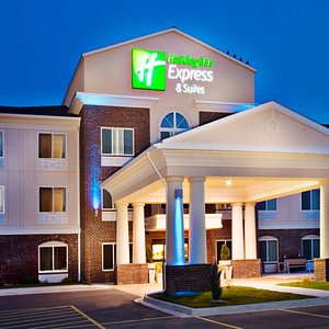 Welcome to the Holiday Inn Express & Suites Dubuque