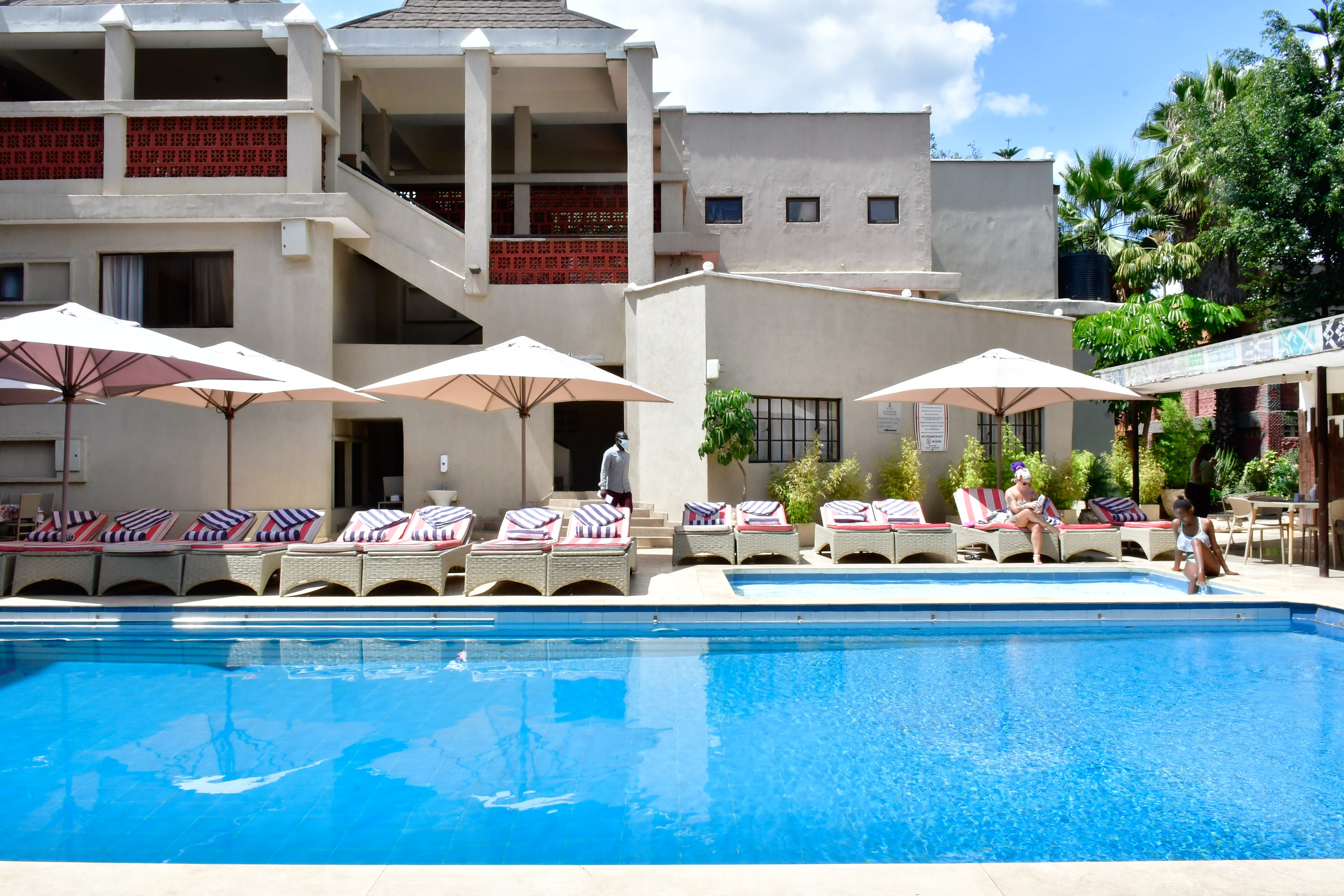 HOTEL WATERBUCK Prices Specialty Hotel Reviews Nakuru Kenya   The Poolside 