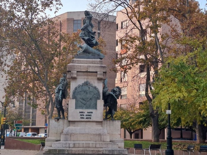 Imagen 3 de Monumento a Agustina de Aragón