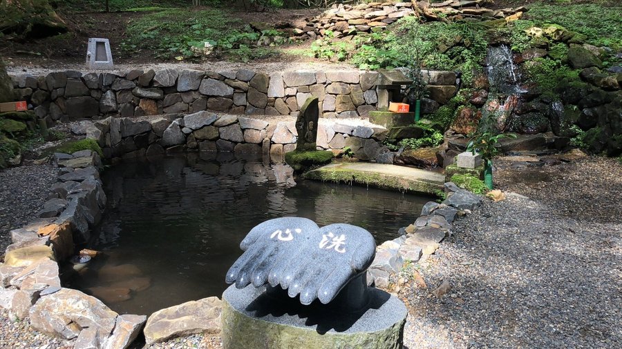 御岩神社
