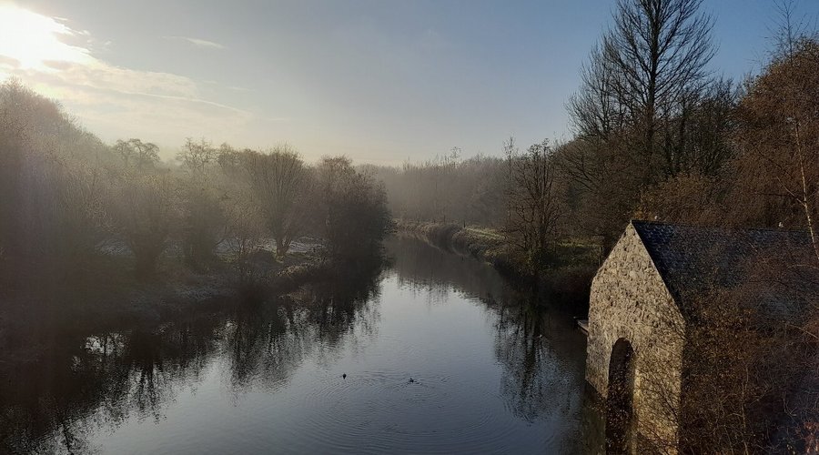 Lagan upstream on a very cold morning.