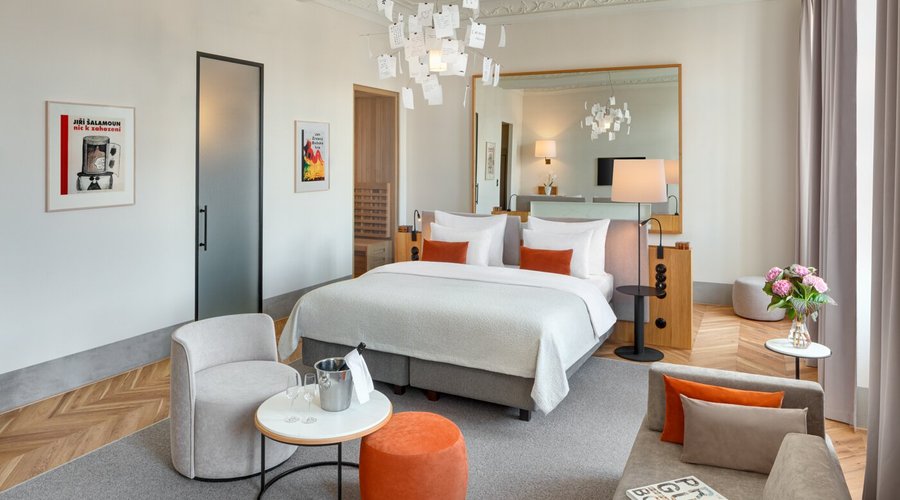 Royal Suite Bookquet