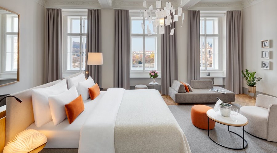 Royal Suite Bookquet