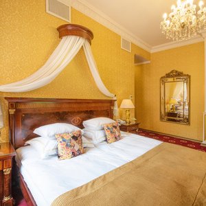 Bohema Boutique Hotel & Spa in Bydgoszcz, image may contain: Resort, Hotel, Pool, Villa