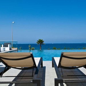 Infinity Pool