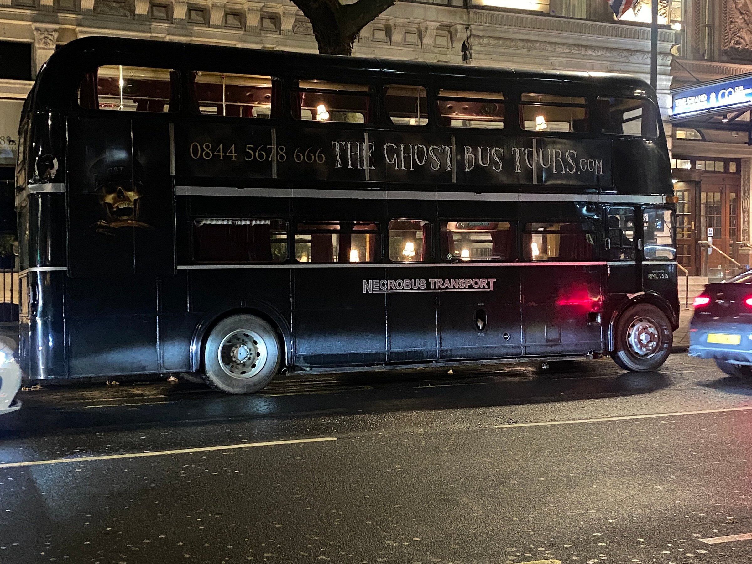 london ghost tour bus