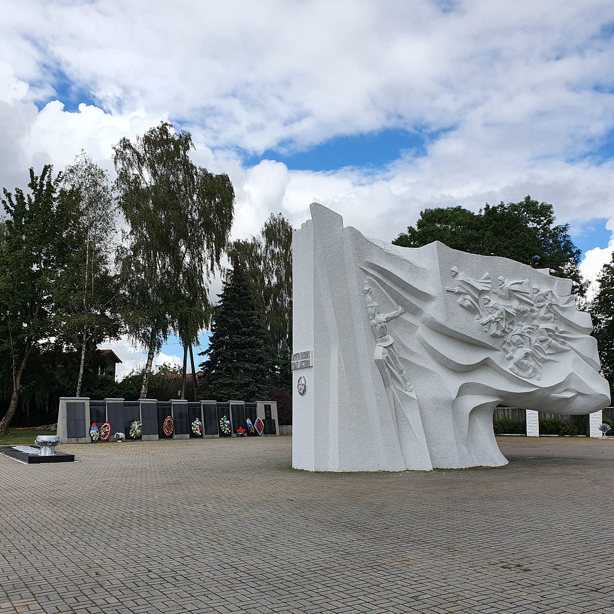 Мемориал в Гурьевск. Гурьевск достопримечательности.