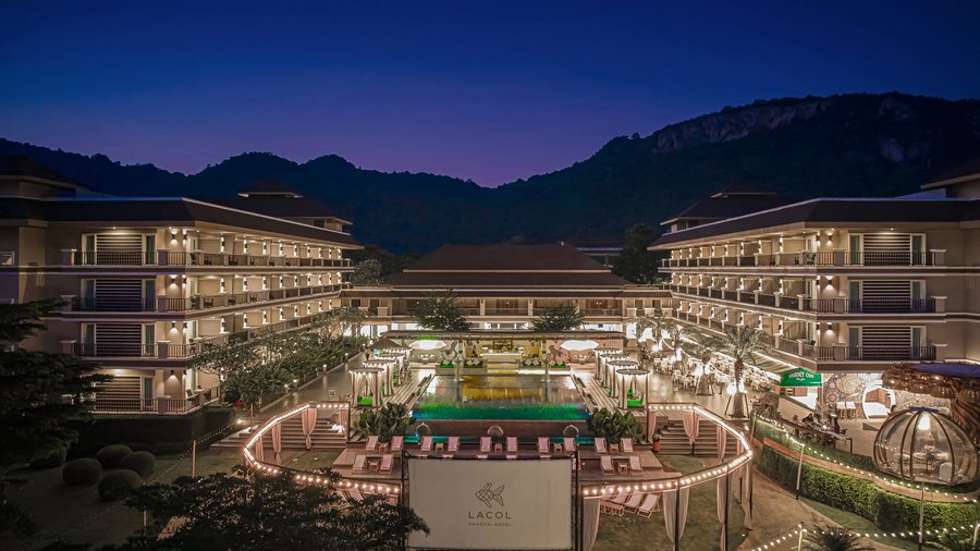 Night Exterior