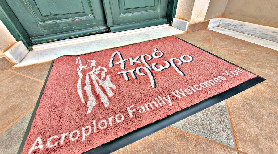 We welcome you with our style.