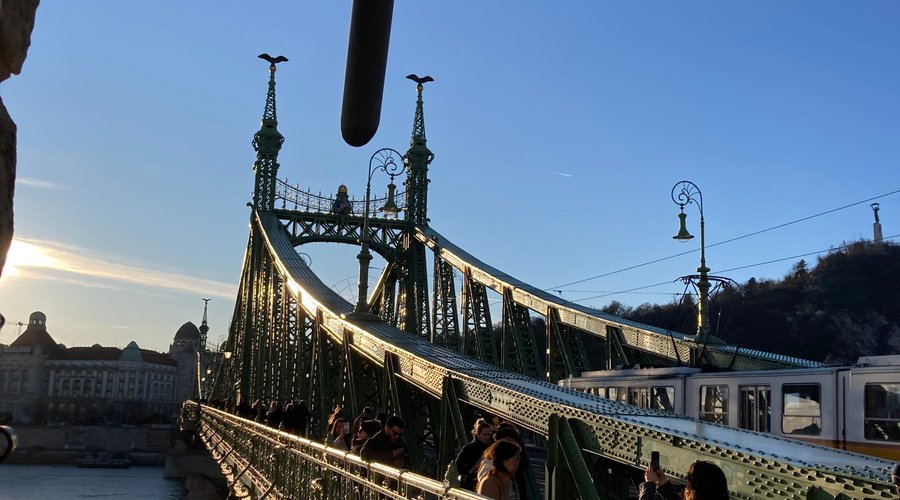 Liberty bridge