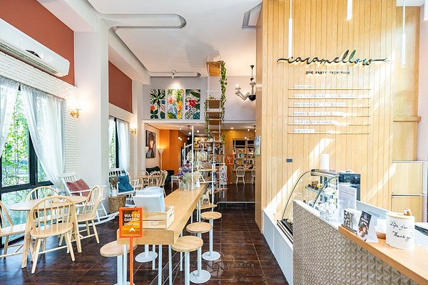 Interior of Simple Day Cafe - Picture of Simple Day Cafe, Bangkok -  Tripadvisor