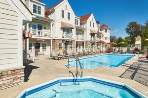 Pool & Beach
