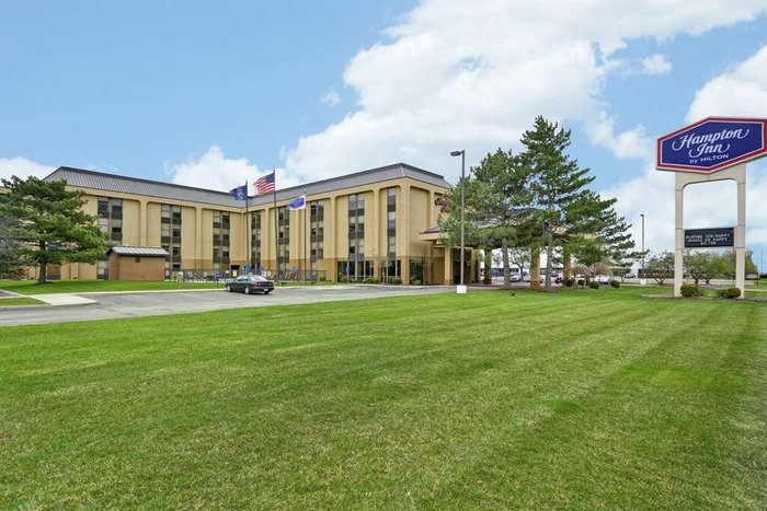 HAMPTON INN DETROIT/MADISON HEIGHTS/SOUTH TROY $93 ($̶1̶5̶1̶) - Prices ...