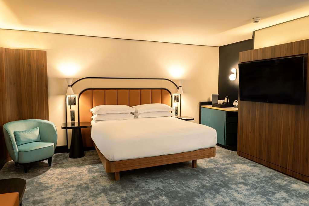 Hilton Paris La Defense Hotel : Tarifs 2023 Et 218 Avis