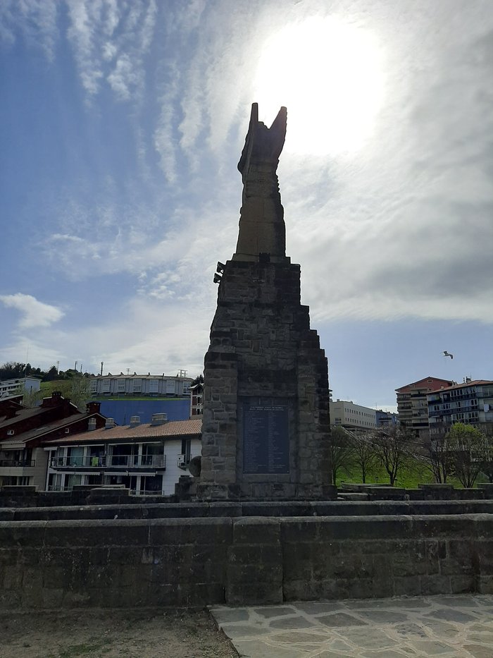 Imagen 10 de Monumento a Elcano