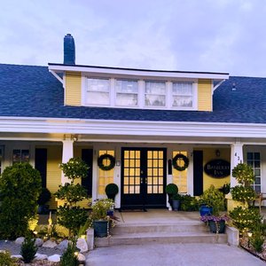 Bayberry Inn Bed & Breakfast and Retreats
