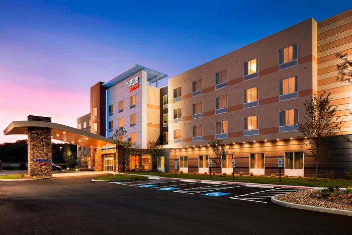 FAIRFIELD INN & SUITES AKRON FAIRLAWN $97 ($̶1̶1̶9̶) - Updated 2023 ...