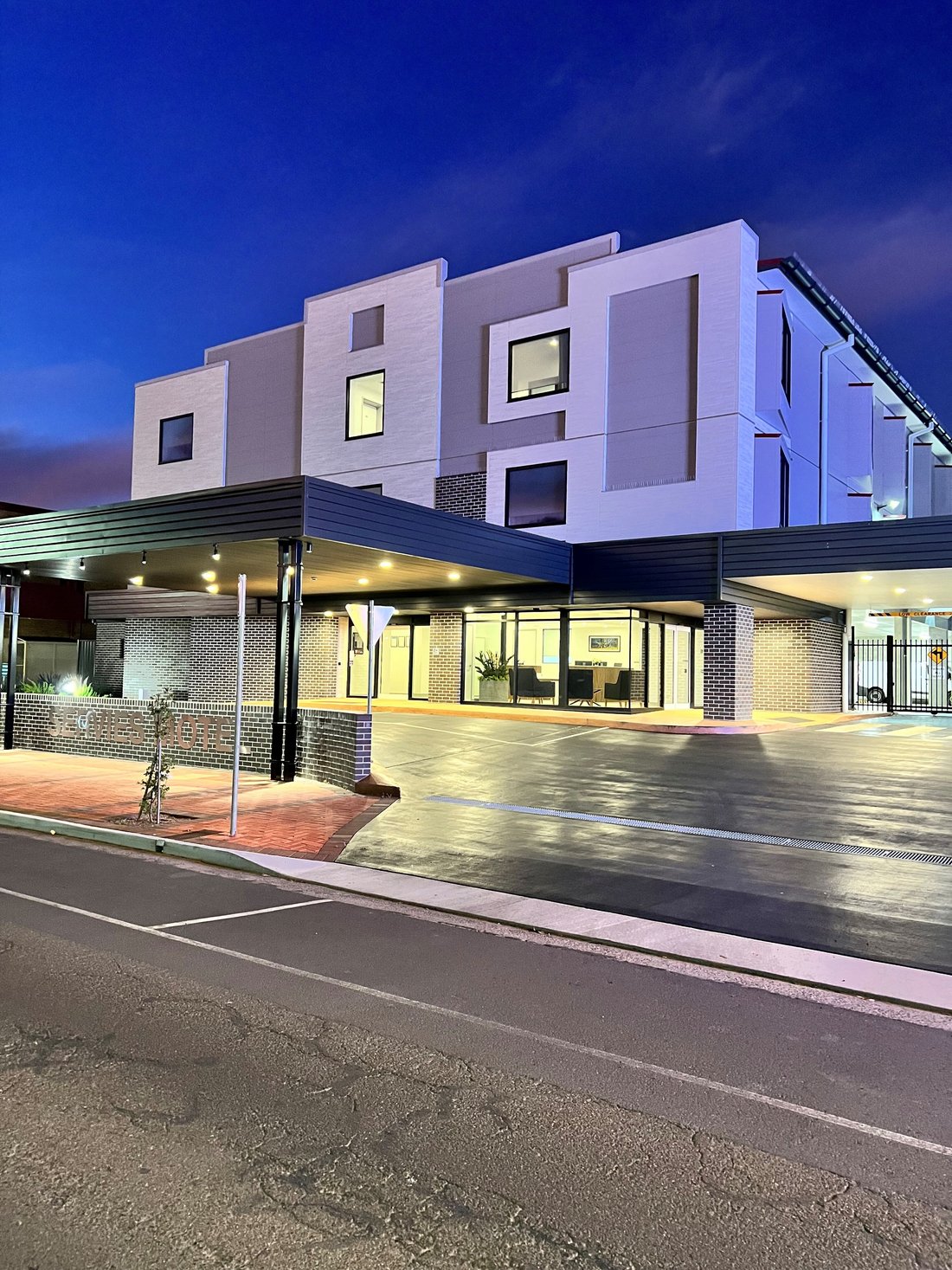 SERVIES MOTEL - Updated 2025 Hotel Reviews (Armidale, Australia)