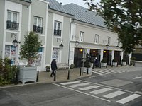La Vallée Village - Paris: The Luxury Shopping Destination