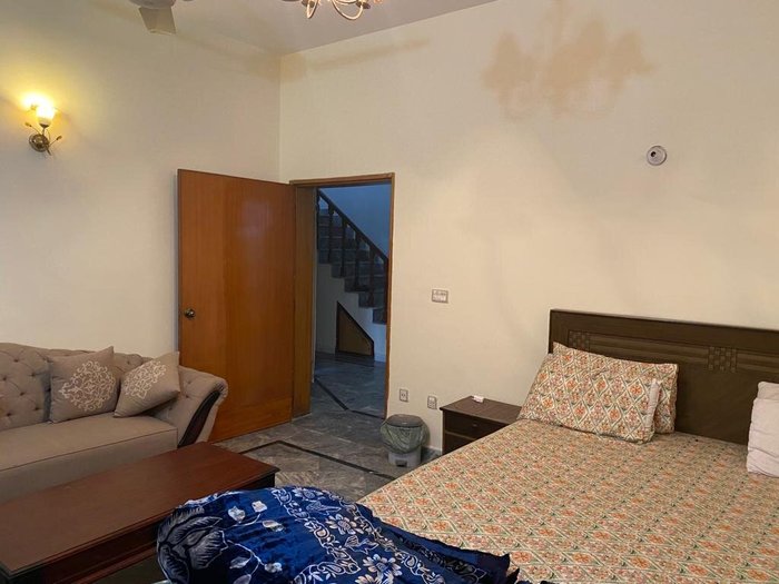 THE COMFORT GUEST HOUSE - B&B Reviews (Lahore, Pakistan)